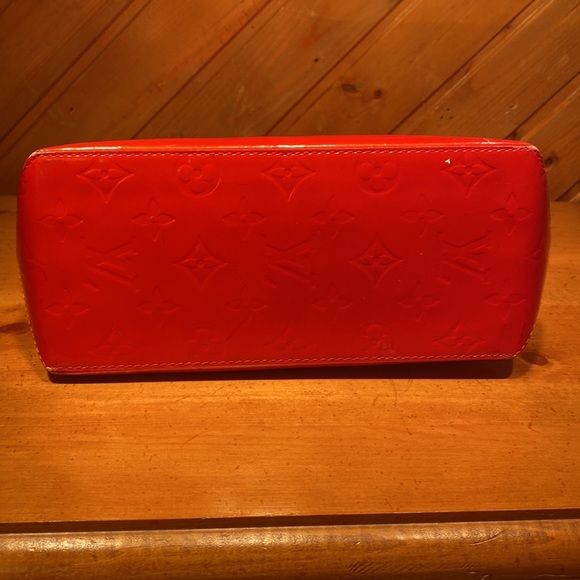 LV Vernis Red Reade PM Tote - Picture 9 of 14